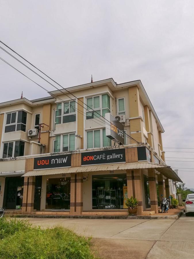 K.M. House Hotell Krabi town Eksteriør bilde
